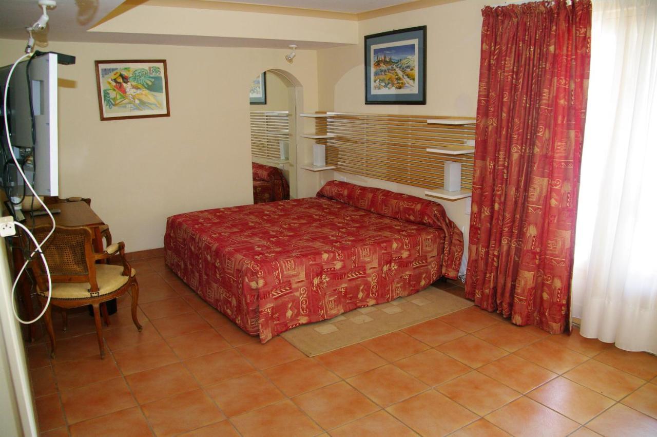 Residence Le Saint Victor Fontvieille Exterior foto